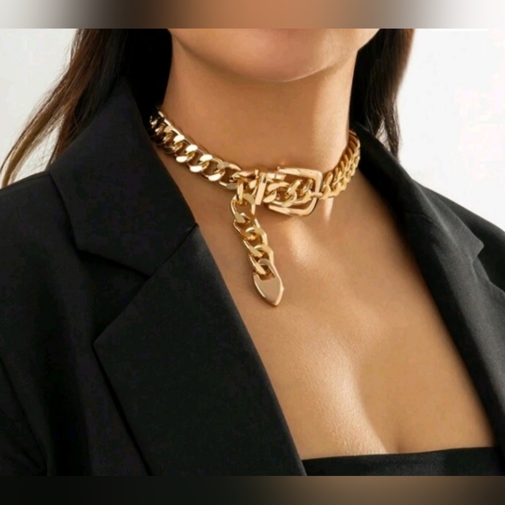 Gold Chunky Chain Choker Necklace - Picture 2 of 3